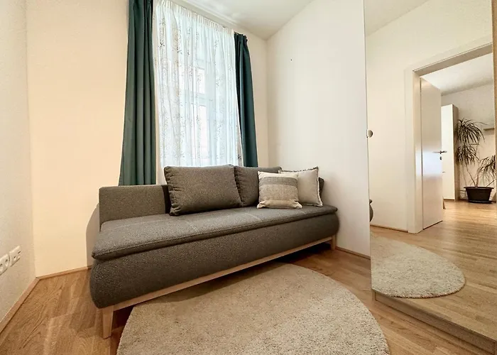 Apartment Book-a-room Panda-apartments *