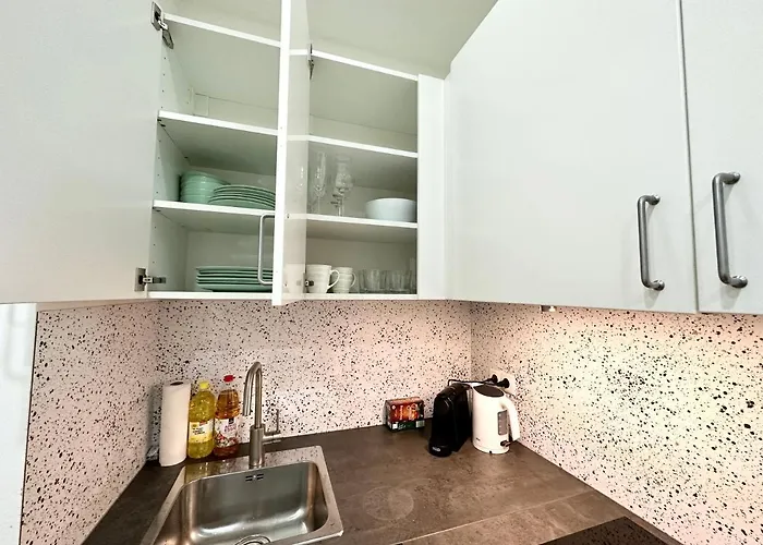 Book-a-room Panda-apartments Apartment *