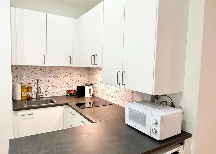 Book-a-room Panda-apartments Apartment *
