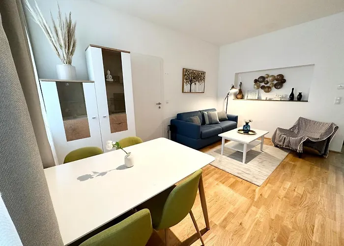 Apartment Book-a-room Panda-apartments *
