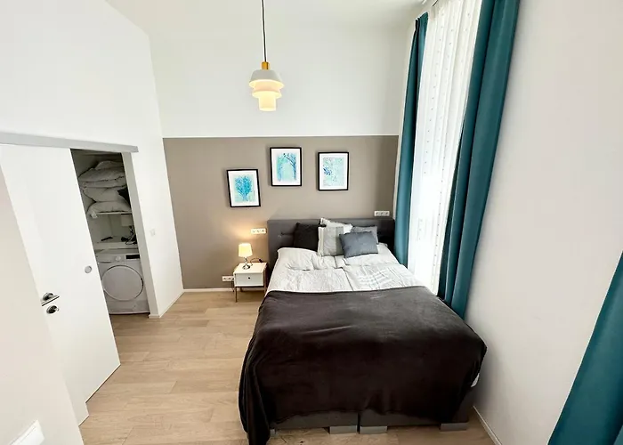 Book-a-room Panda-apartments *