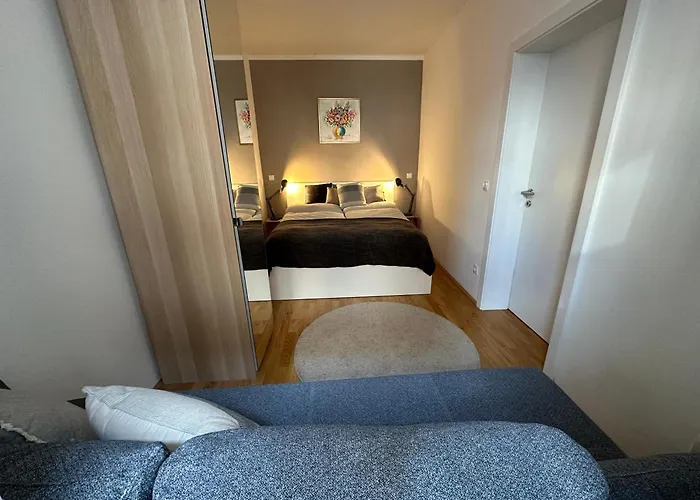 Book-a-room Panda-apartments